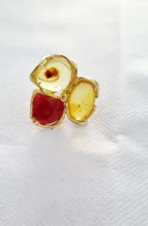 Adjustable ring in gold-plated 925 silver with amber and coral