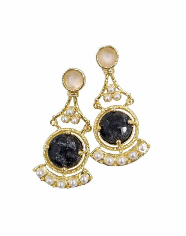 Earrings made with natural stone, cat's eye and Mallorcan pearls, mounted on brass. Weight 11.5gr Length 5cm