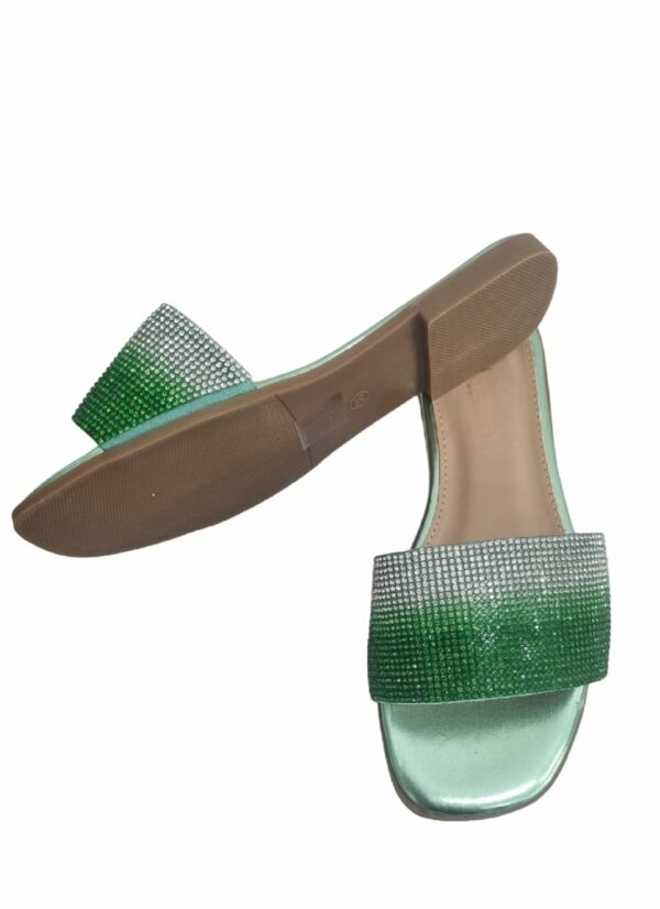 Green slippers with light points, 1.5cm rise, comfort cushion.