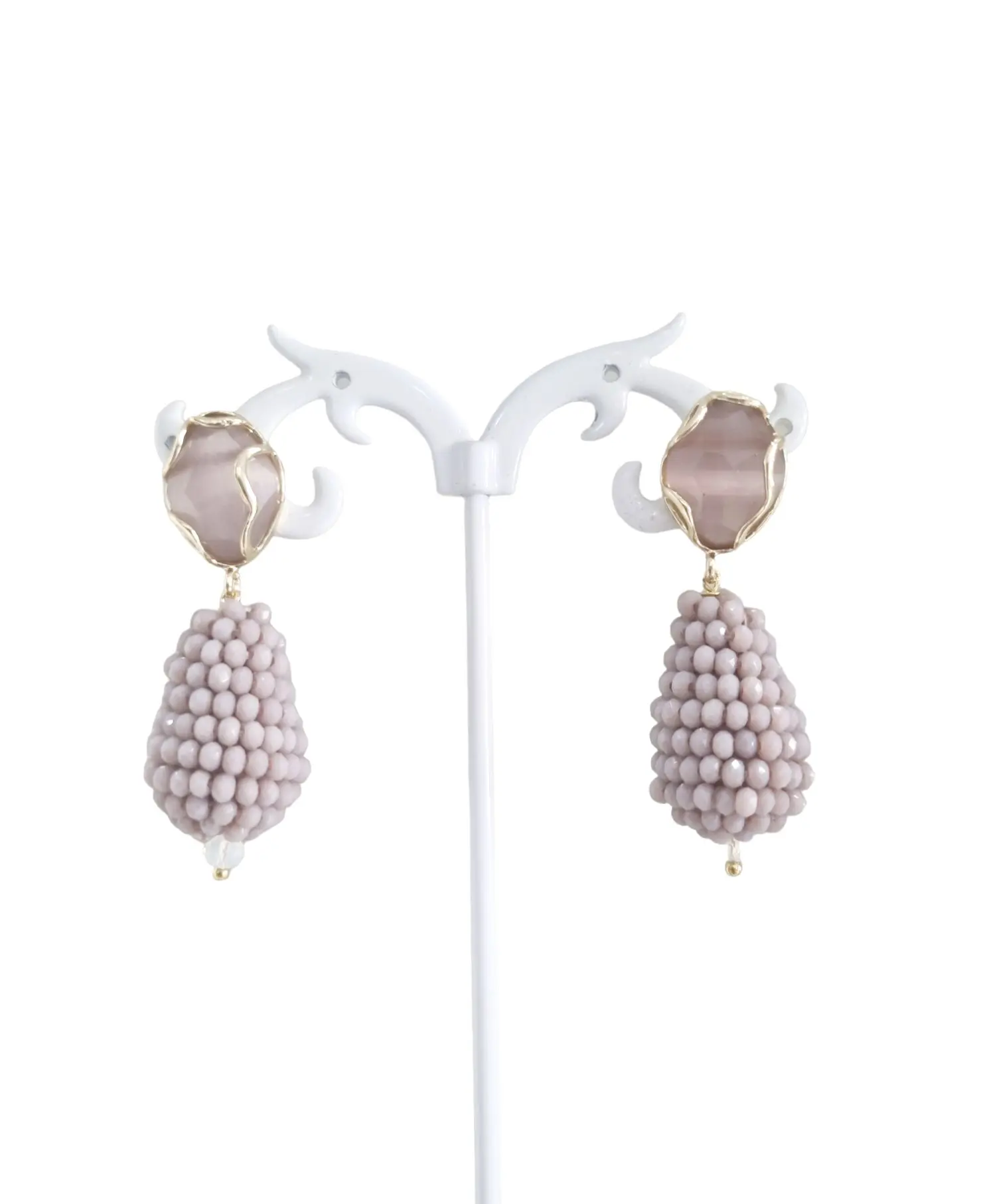 Earrings made with cat's eye stud surrounded by brass and drop with crystals. powder colorWeight 6.8gLength 4.5cm