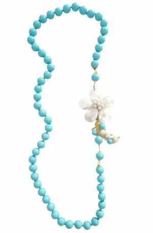 Collana con pasta di turchese, perle di fiume e fiore in madreperla – Lunghezza 79 cm