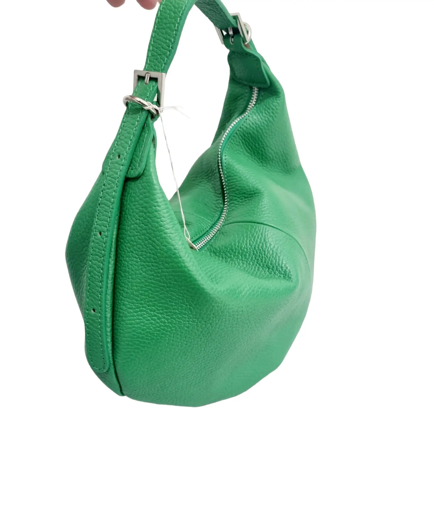 Genuine leather bag, made in Italy, with extendable handle, lined interior with side pockets. Green colour.