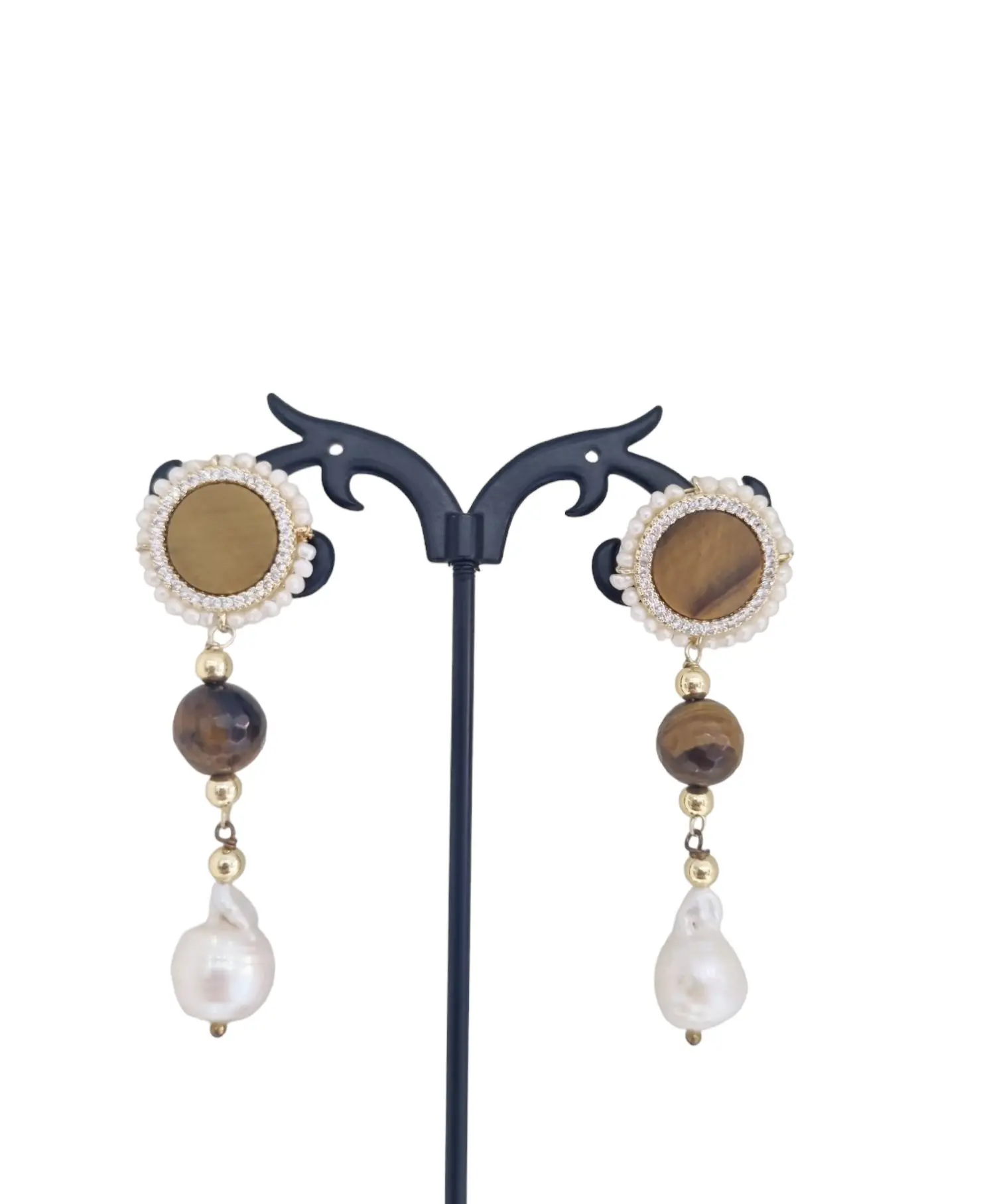 Earrings made with tiger's eye, scaramazza pearl and freshwater pearls. Length 5.5cmWeight 7.3gr