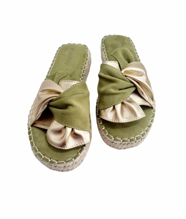 Two-tone green and gold suede slipper with 3cm rope heel and non-slip sole.