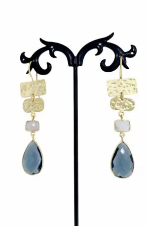Earrings made with brass, quartz and moonstone. Weight 4.1gr Length 7cm