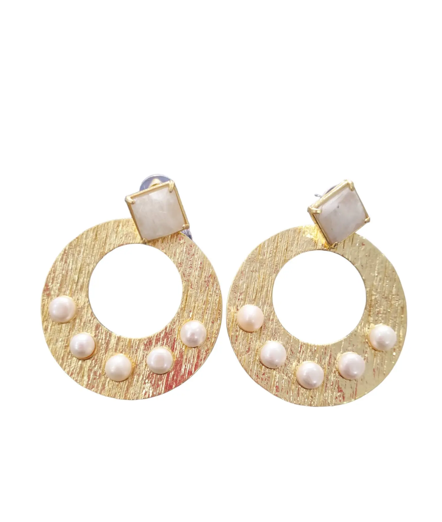 Earrings made with brass river pearls and quartz. Length 6cm weight 19.2gr