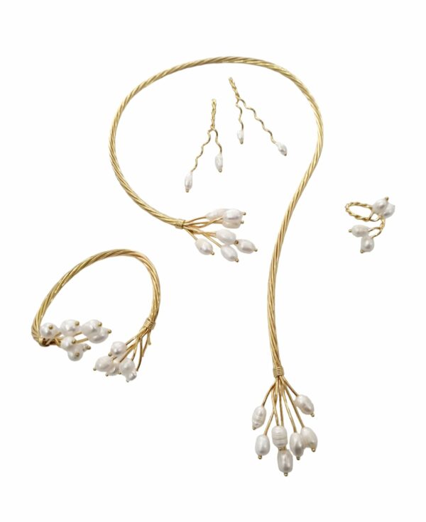 Set: necklace, earrings, bracelet and adjustable ring made of brass and freshwater pearls.