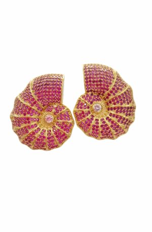 Lobe shell earrings made with fuchsia zircons set on brass. Length 3cm Weight 6.9gr