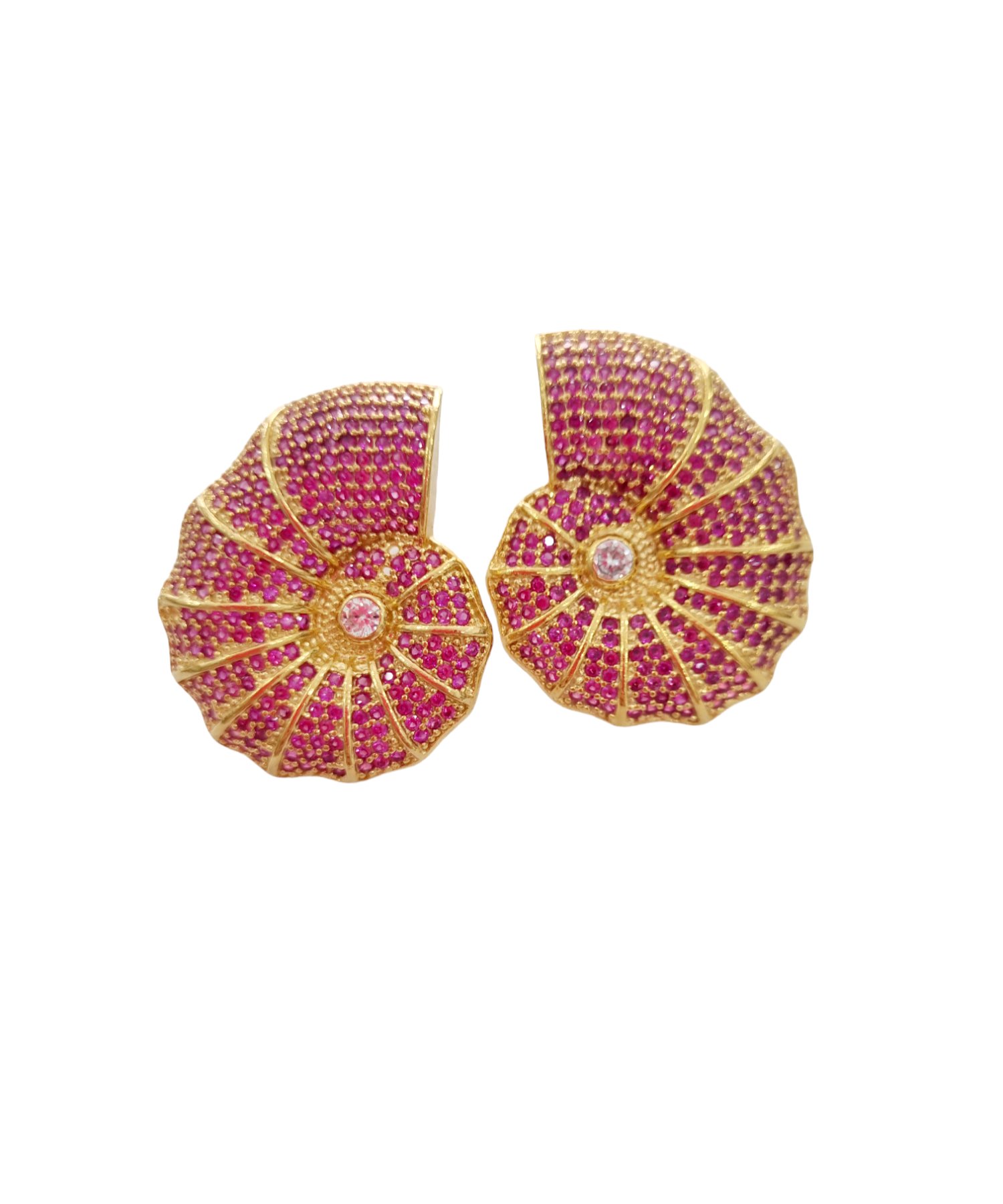 Lobe shell earrings made with fuchsia zircons set on brass. Length 3cm Weight 6.9gr