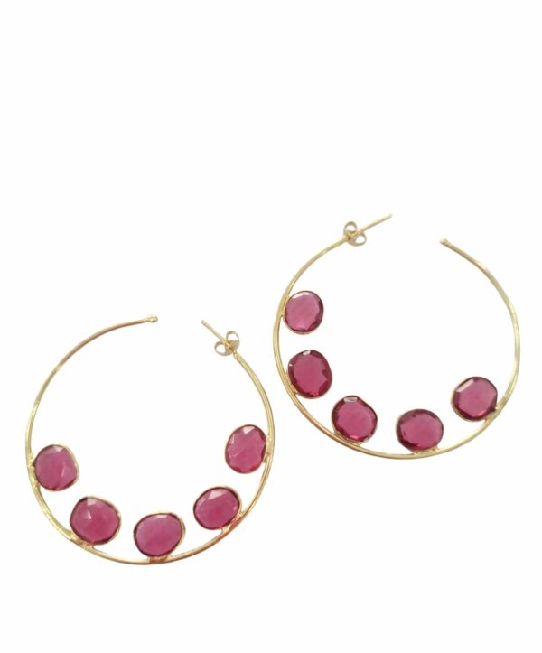 Hoop earrings made of brass with fuchsia quartz set. Circumference 5cm Weight 4.6gr Free shipping