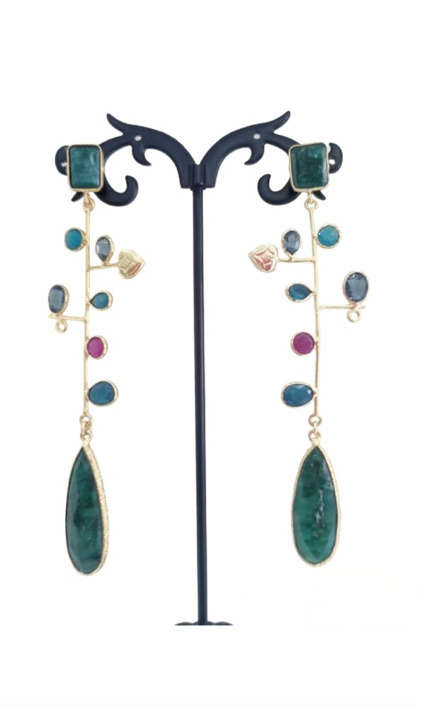 Earrings made with hard stones and quartz set in brass. Length 10cm Weight 5.9gr Free shipping