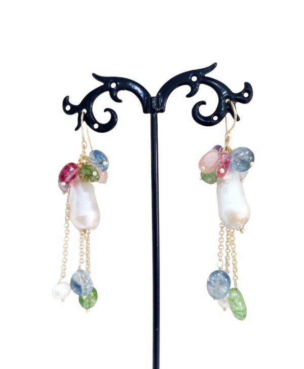 Earrings made with river pearls and quartz, golden brass elements. Length 7.5cm Weight 9.6gr Free shipping