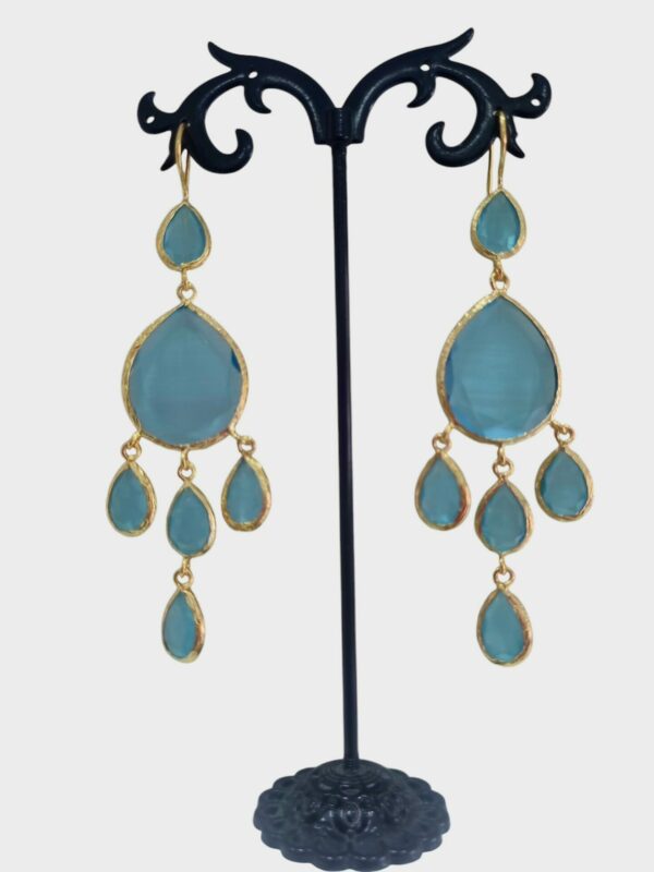 Earrings made with cat's eye drops surrounded by brass Length 8.5cm Weight7.7gr Free shipping