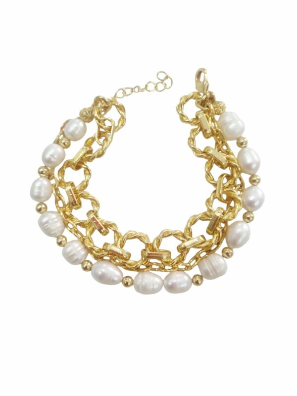 Bracelet made with two golden brass chains and river pearls. Adjustable length 22cm Free shipping