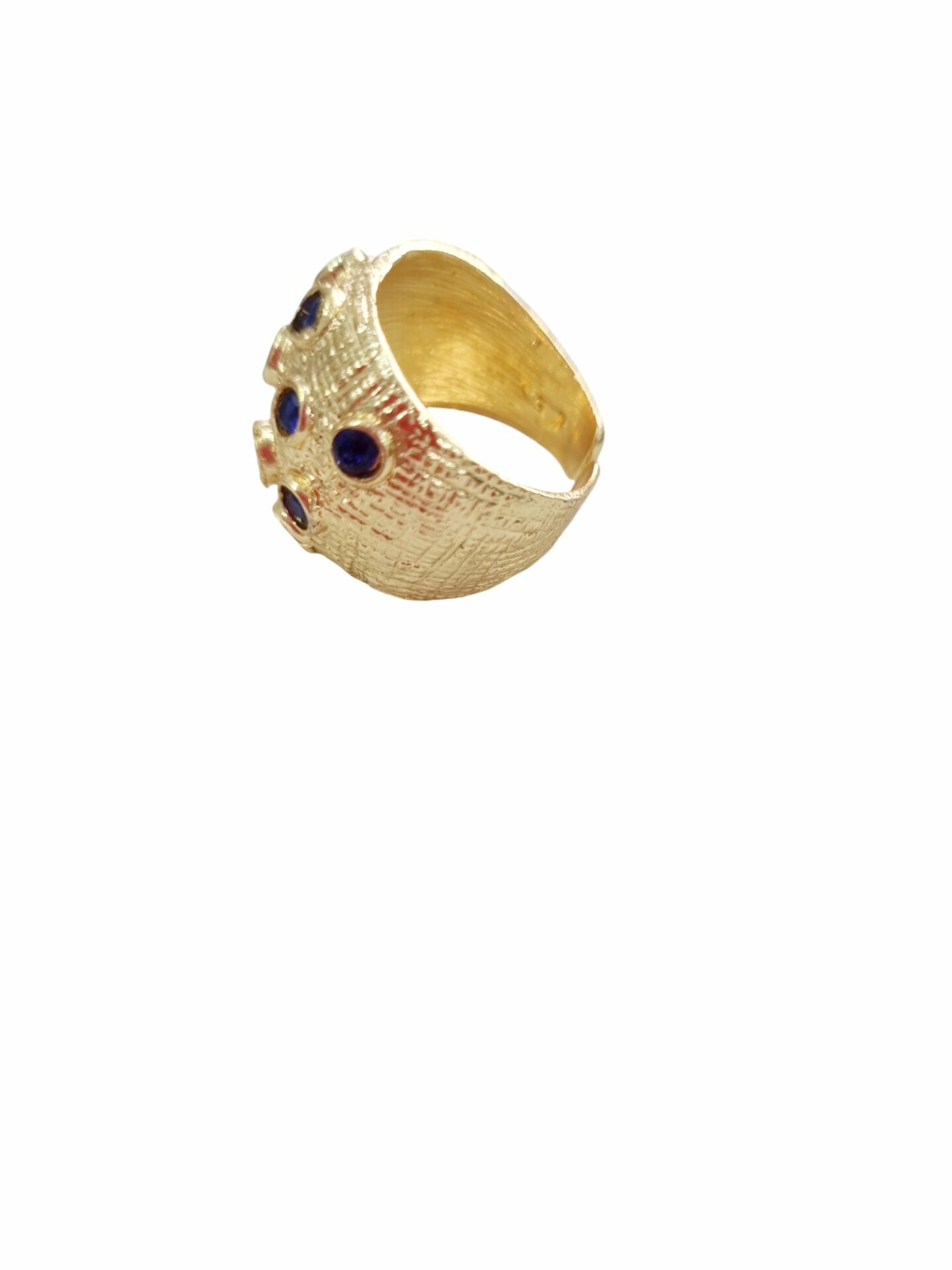 Anello fascione regolabile realizzato in ottone con zirconi blu. Spedizione Gratuita