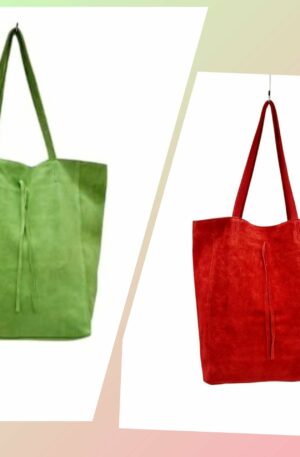 Sacca in  camoscio,made italy,apertura con cerniera,interno nudo con tasca con zip. Genuine leather. Misure H37 B15 L28 Spedizione Gratuita