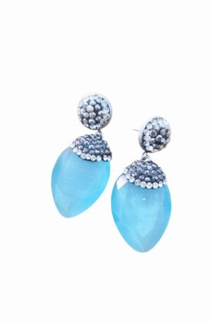 Orecchini  realizzati con marcassite e occhio di gatto turchese
lunghezza 4 cm
peso 5.7gr Spedizione Gratuita