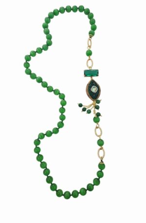 Collana realizzata con occhio di gatto verde,agata,abalone con macasite ed elementi in ottone satinati.lunghezza 80cm Spedizione Gratuita