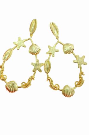Orecchini realizzati in ottone con elementi marini, stelle conchiglie, cavallucci.
peso 13.1gr
lunghezza 8cm Spedizione Gratuita