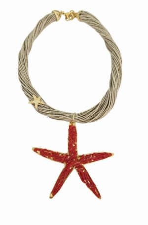 Collana girocollo realizzata artigianalmente con tessuto e stella in ottone con rami di corallo.lunghezza regolabile 49cmlunghezza stella 10cm Spedizione Gratuita