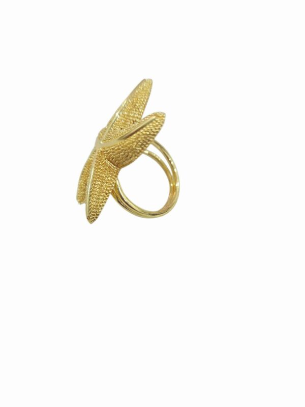 Anello regolabile stella in ottone dorato realizzato artigianalmente. Spedizione Gratuita