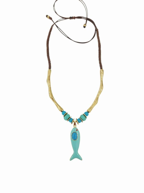 Collana lunghezza regolabile realizzata artigianalmente con tessuto,elementi in ottone,elementi in resina turchesi e pesce in ottone smaltato. Spedizione Gratuita