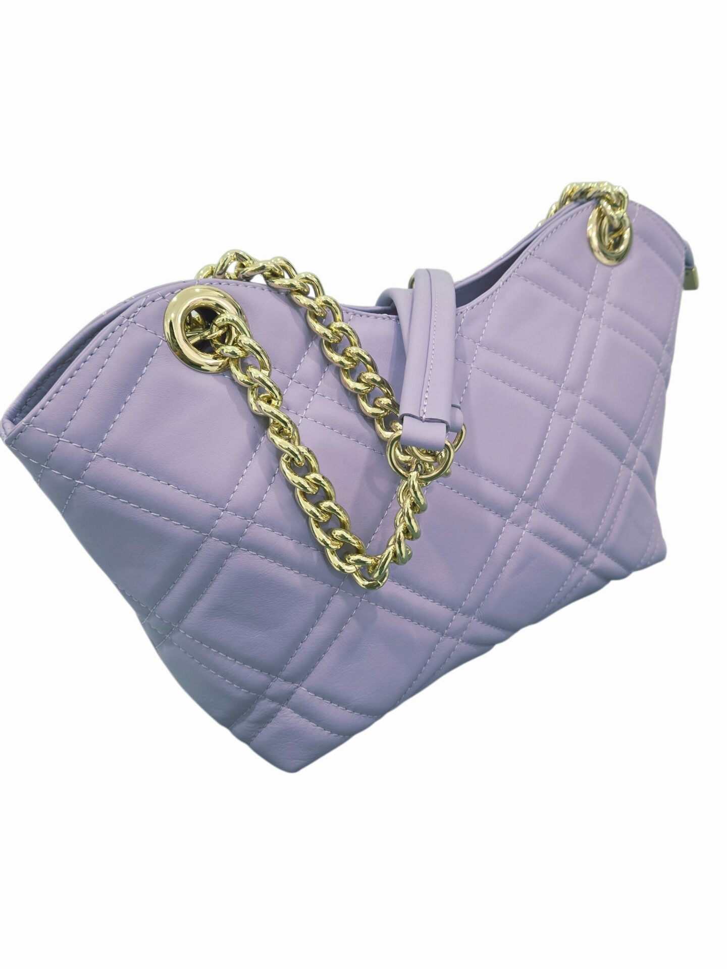Borsa in vera pelle,made Italy, con impunture doppio manico ampio con catena oro e pelle, interno foderato scomparto unico con tasche laterali. chiusura con zip. colore glicineMisure L 31 B12 H24 Spedizione Gratuita