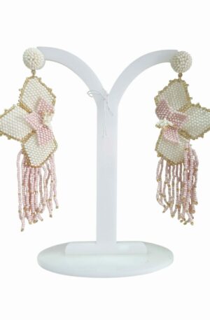 Orecchini realizzati artigianalmente con micriperline panna, rosa e orolunghezza 11cmpeso 11.1gr Spedizione Gratuita