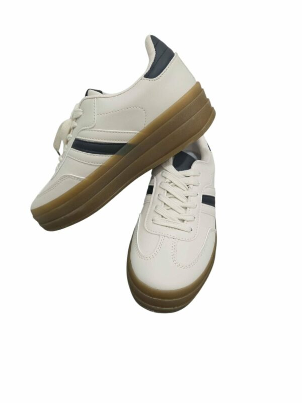 Sneakers in ecopelle beige e nere con doppio rialzo 4.5cm, suola antiscivolo. Spedizione Gratuita