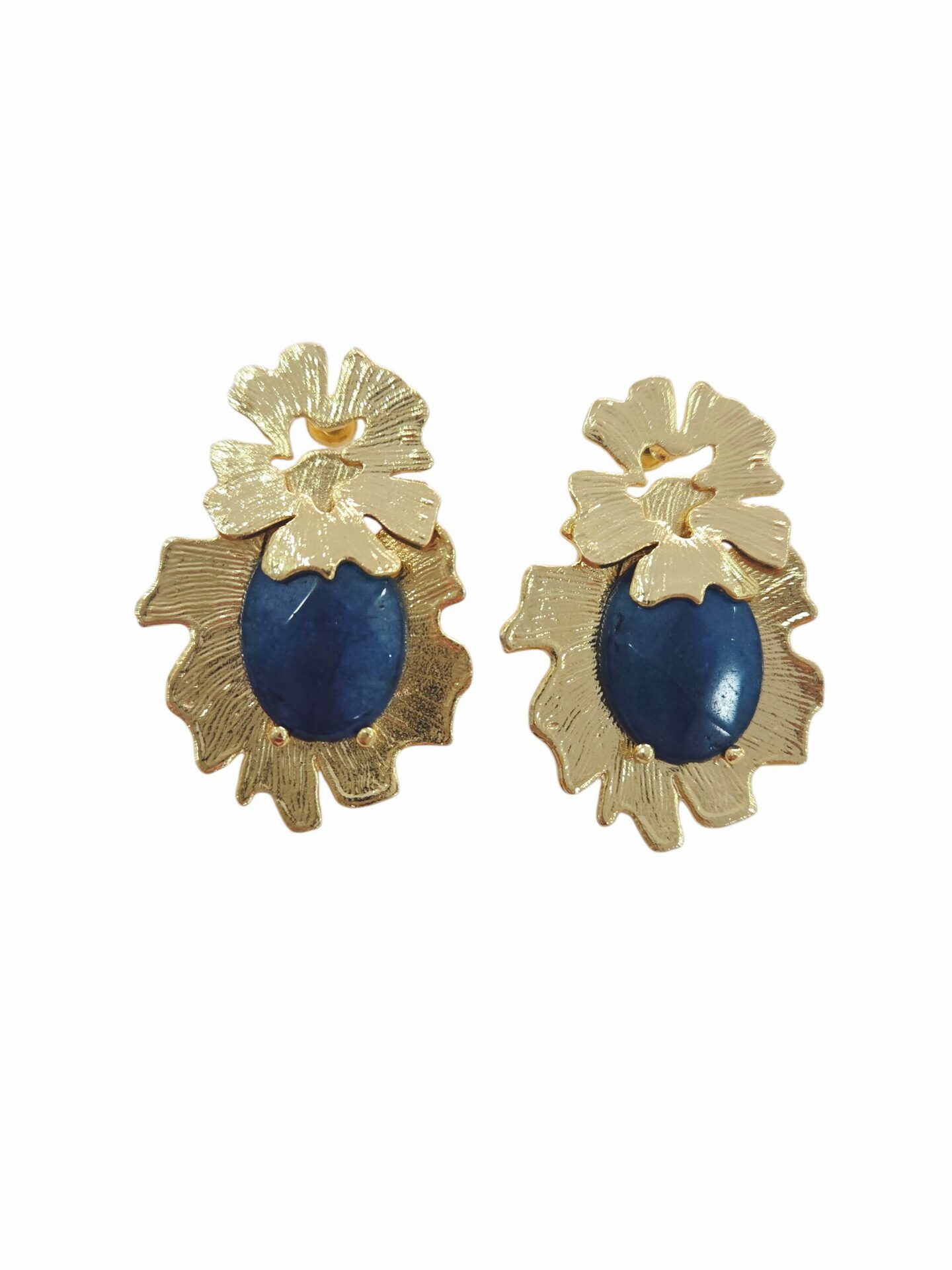 Orecchini realizzati con ottone satinato e pietra in agata petrolio.
lunghezza 4cm
peso 9.4gr Spedizione Gratuita