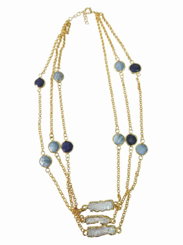 Collana girocollo tre fili realizzati con agata,calcedonio e perle di fiume circondate da ottone. lunghezza regolabile 47cm Spedizione Gratuita