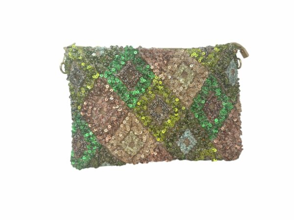Borsa busta realizzata con paillettes e corda dotata di tracolla e polsiera.Misure 30x 20 Spedizione Gratuita