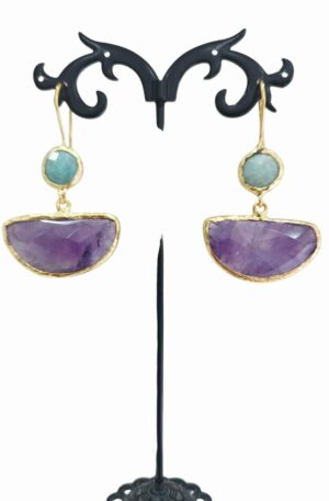 Orecchini  realizzati con ametista e amazzonite circondati da ottone.lunghezza 5.5cmpeso 6gr Spedizione Gratuita Orecchini  realizzati con ametista e amazzonite circondati da ottone.lunghezza 5.5cmpeso 6gr Spedizione Gratuita