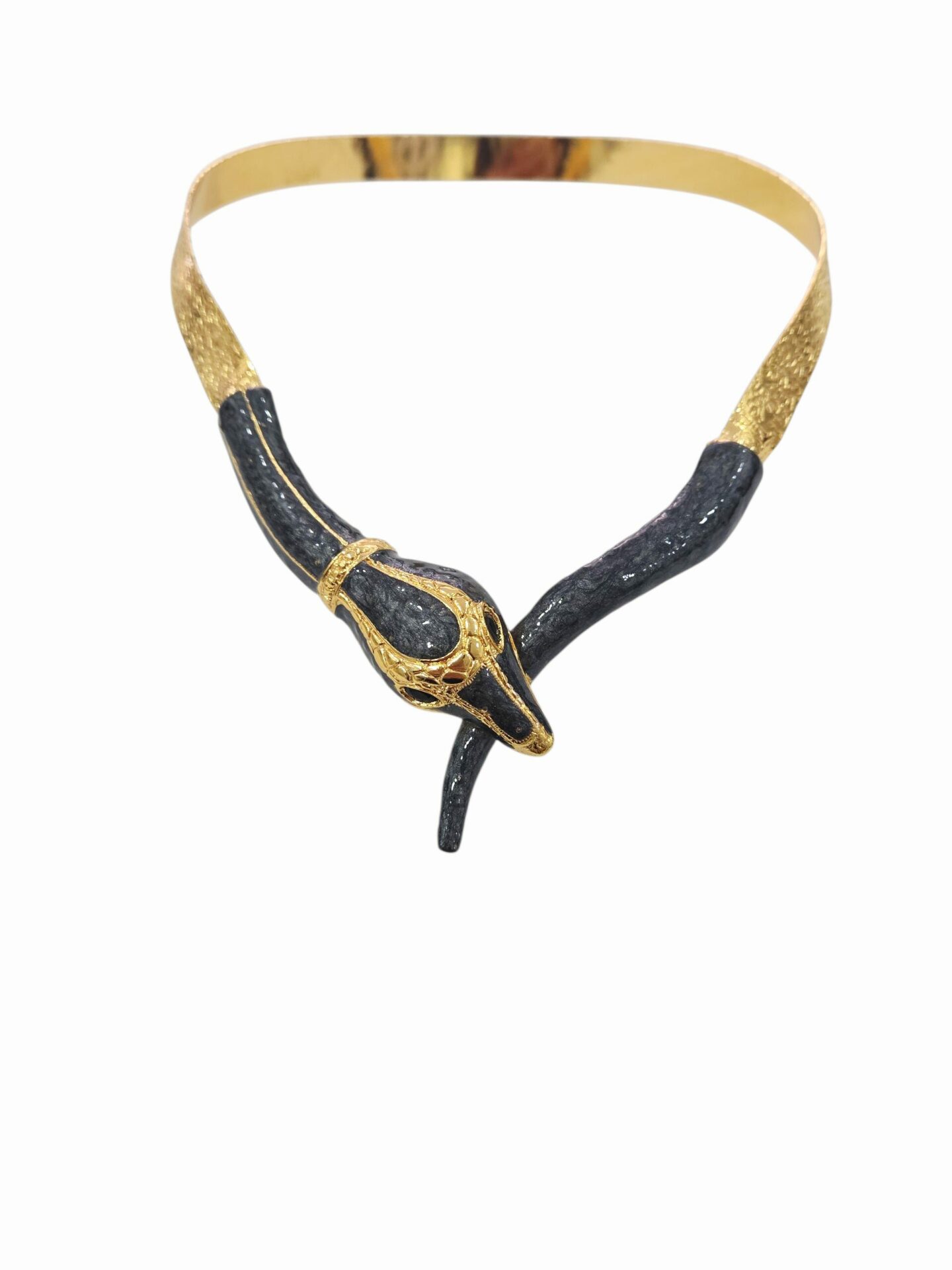 Collana girocollo realizzata su ottone battuto e serpente ottone smaltato con occhi con zirconi. Spedizione Gratuita Collana girocollo realizzata su ottone battuto e serpente ottone smaltato con occhi con zirconi. Spedizione Gratuita