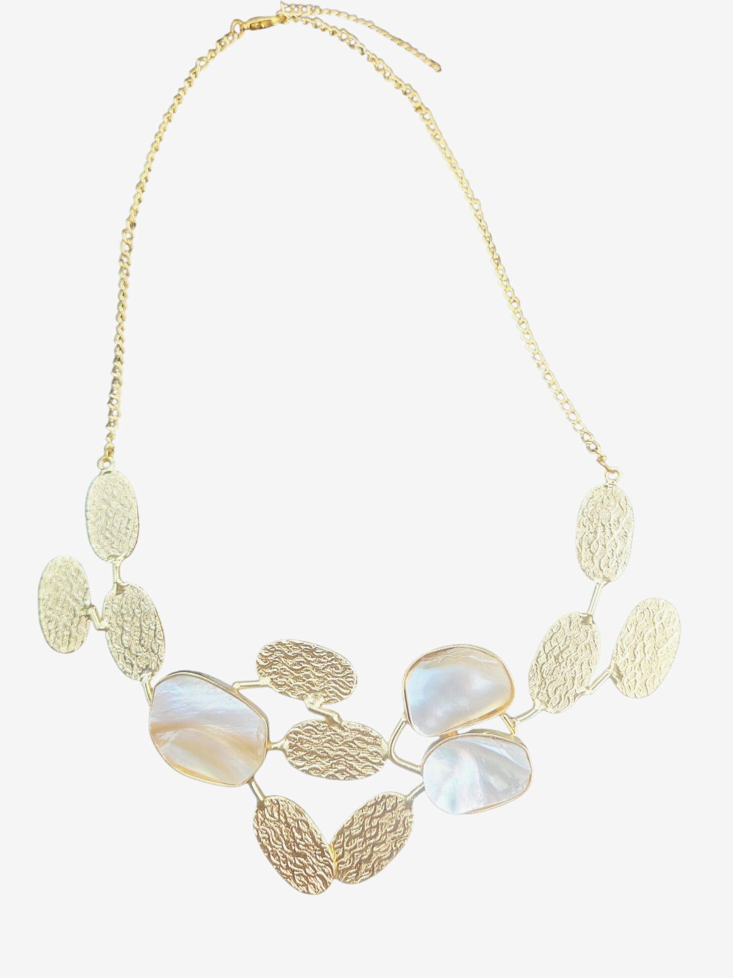 Collana girocollo regolabile realizzata in ottone con perle scaramazze incastonate.
lunghezza 48cm Spedizione Gratuita Collana girocollo regolabile realizzata in ottone con perle scaramazze incastonate.
lunghezza 48cm Spedizione Gratuita