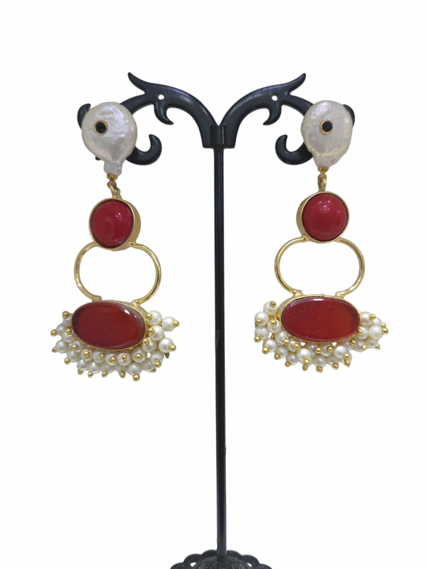 Orecchini realizzati artigianalmente con perle di maioraca,pietra naturale e perno con perle di fiume piatta e zircone
lunghezza 6cm
peso 9.7gr Spedizione Gratuita Orecchini realizzati artigianalmente con perle di maioraca,pietra naturale e perno con perle di fiume piatta e zircone
lunghezza 6cm
peso 9.7gr Spedizione Gratuita