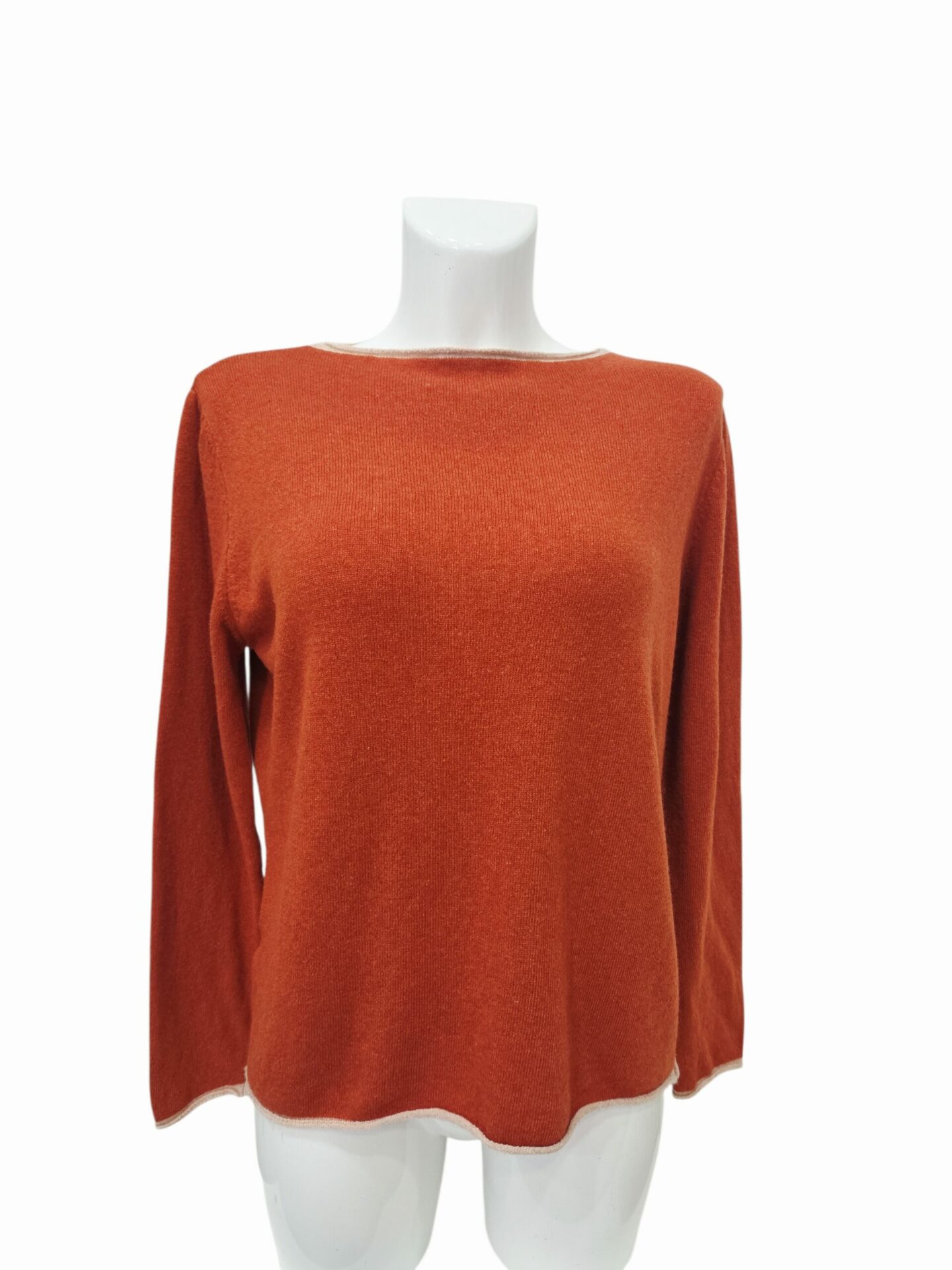 Maglione cashmere bland arancio e contorno beige, morbido caldo taglia unica Spedizione Gratuita Maglione cashmere bland arancio e contorno beige, morbido caldo taglia unica Spedizione Gratuita