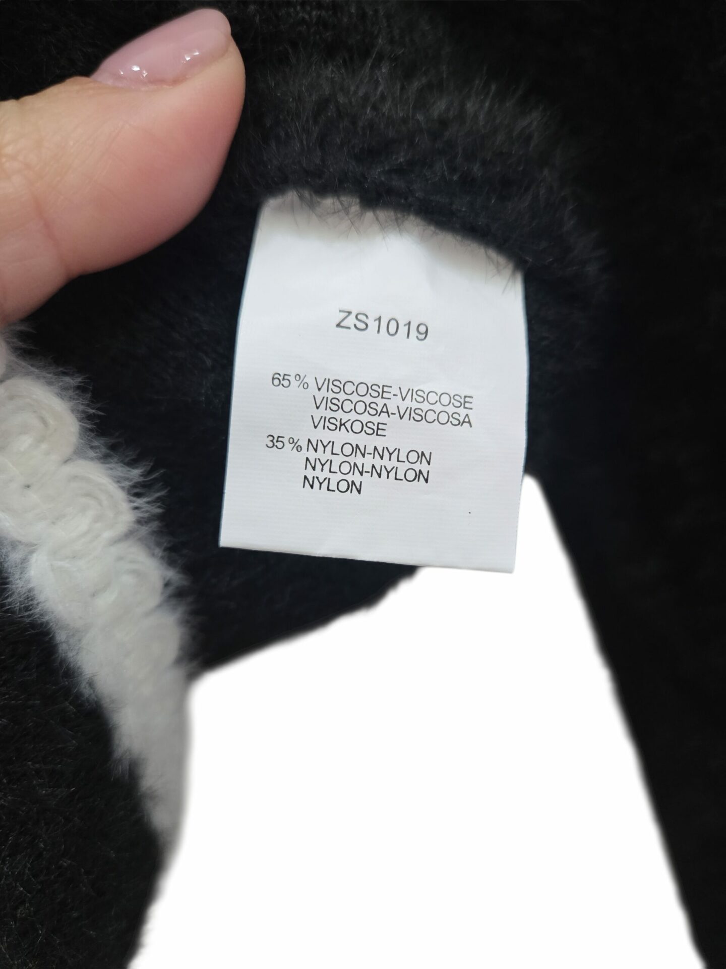 Giacca modello chanel nera e bianca con bottoni gioiello,taglia unica Spedizione Gratuita Giacca modello chanel nera e bianca con bottoni gioiello,taglia unica Spedizione Gratuita