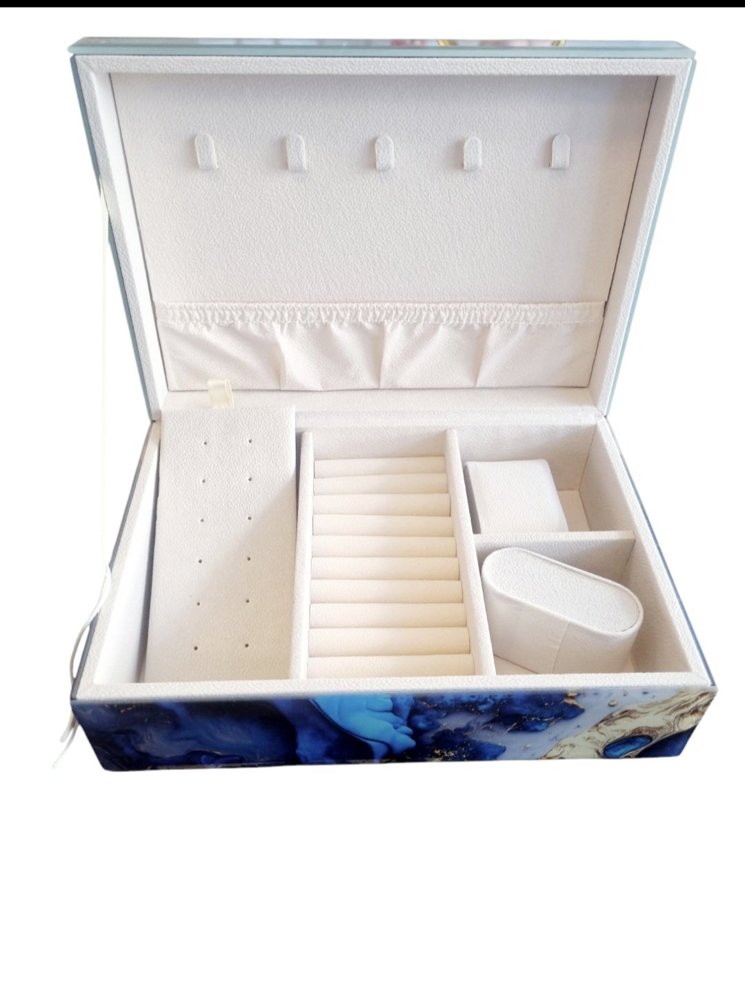 Portagioie in vetro con unica apertura interno foderato con vari scomparti
misure P18 H9 L 25 Spedizione Gratuita Portagioie in vetro con unica apertura interno foderato con vari scomparti
misure P18 H9 L 25 Spedizione Gratuita