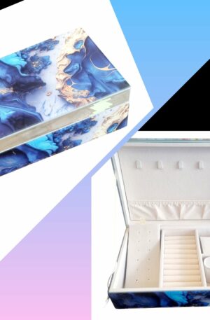 Portagioie in vetro con unica apertura interno foderato con vari scomparti
misure P18 H9 L 25 Spedizione Gratuita Portagioie in vetro con unica apertura interno foderato con vari scomparti
misure P18 H9 L 25 Spedizione Gratuita