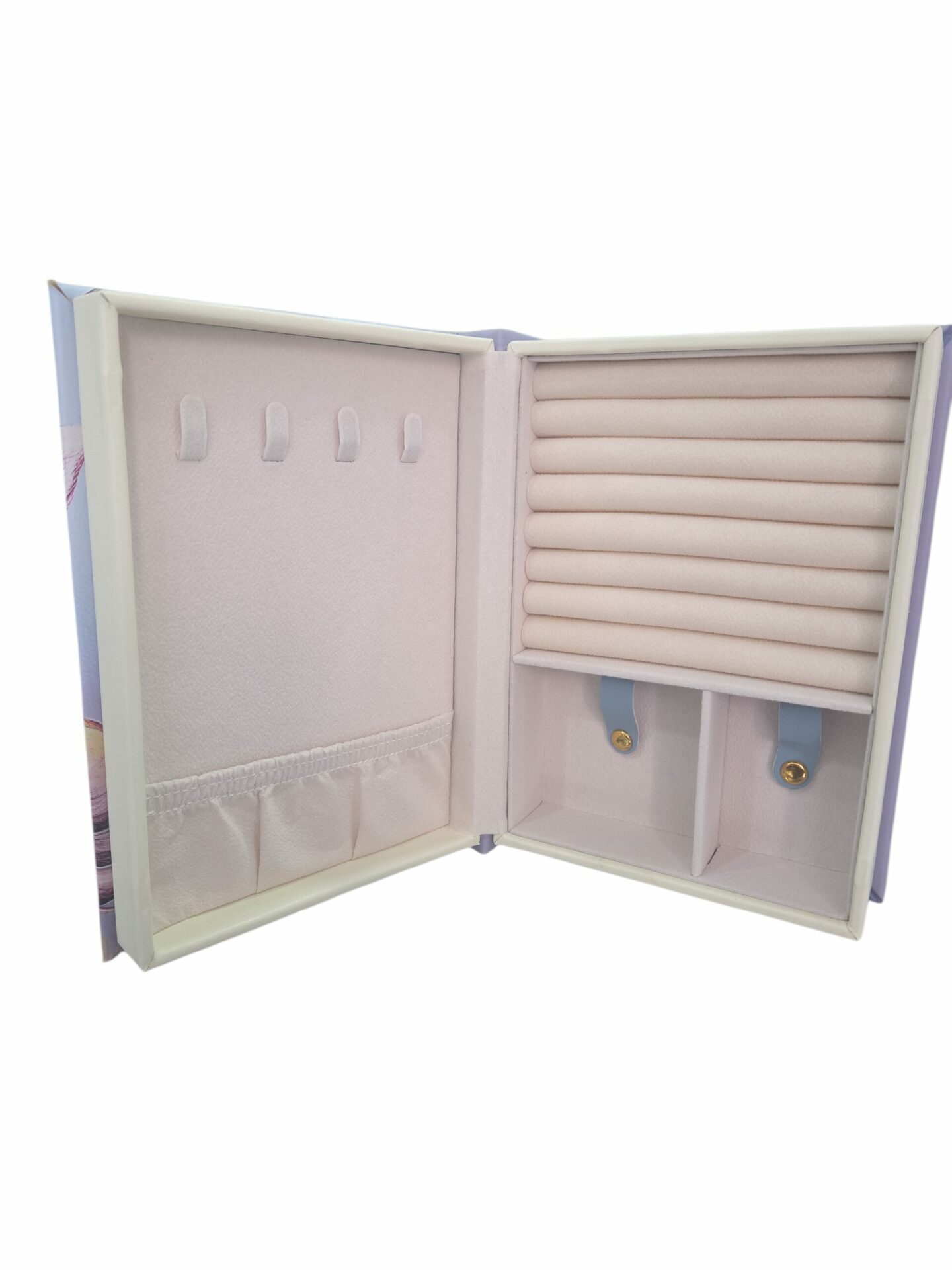 Portagioie libro in cartone con copertina floreale interno rivestito con vari scomparti
misure P15 H7 L20 Spedizione Gratuita Portagioie libro in cartone con copertina floreale interno rivestito con vari scomparti
misure P15 H7 L20 Spedizione Gratuita