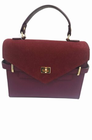 Borsa in vera pelle e camoscio bordeaux, dotata di tracolla, interno in pelle suddiviso in tre scomparti, centrale con zip. misure L 27 B10 H22 Spedizione Gratuita