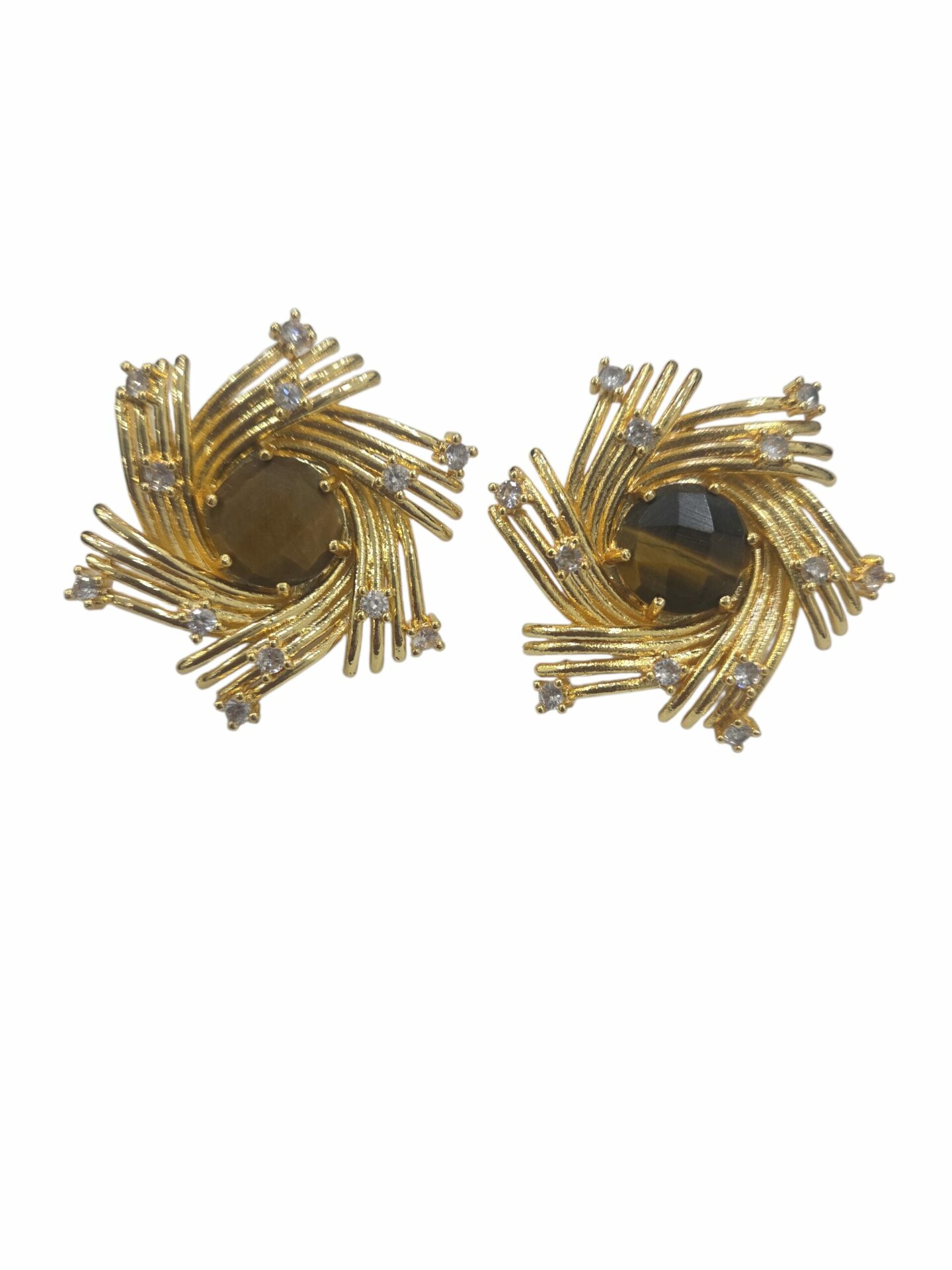 Stud earrings made with brass, zirconia and tiger's eye, length 2.5cm x 4cm, weight 12gr. Free Shipping Orecchini lobo realizzati con ottone ,zirconi e occhio di tigre lunghezza 2.5cm x 4cm peso 12gr Spedizione Gratuita