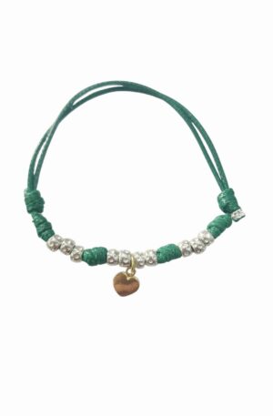 Bracciale modello dodo regolabile,unisex, realizzato con tessuto verde lavabile,dadini in argento925 e ciondolo cuore dorato in argento925 Spedizione Gratuita