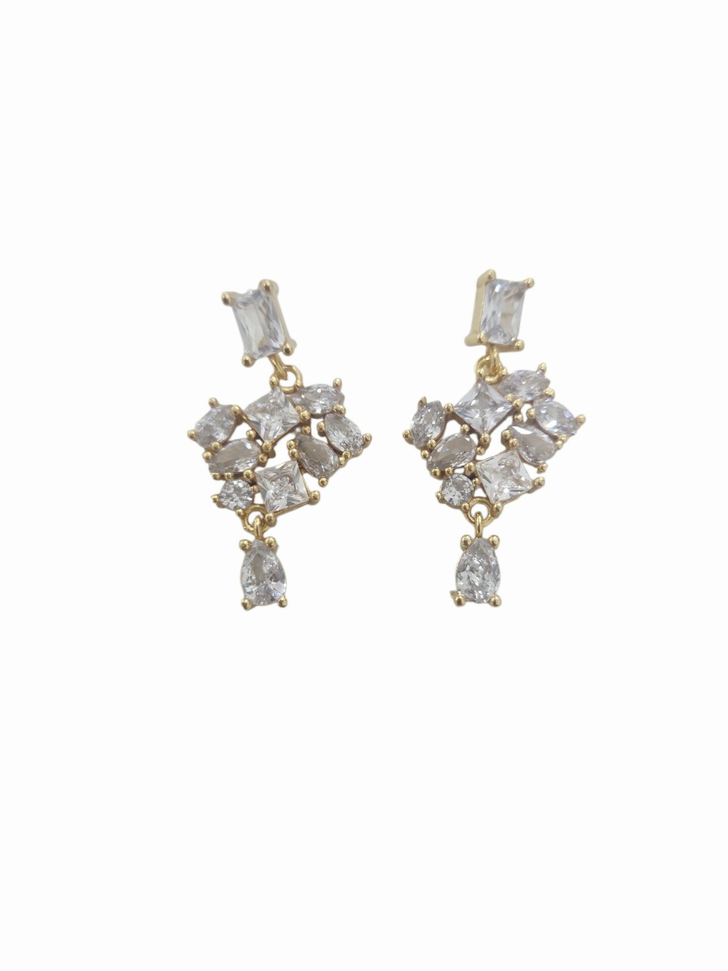 Earrings made with zirconia in various shapes set in brass, luminous, length 3cm, weight 3.3g Free shipping Orecchini realizzati con zirconi in varie forme incastonate su ottone,luminosilunghezza 3cmpeso 3.3gr Spedizione Gratuita