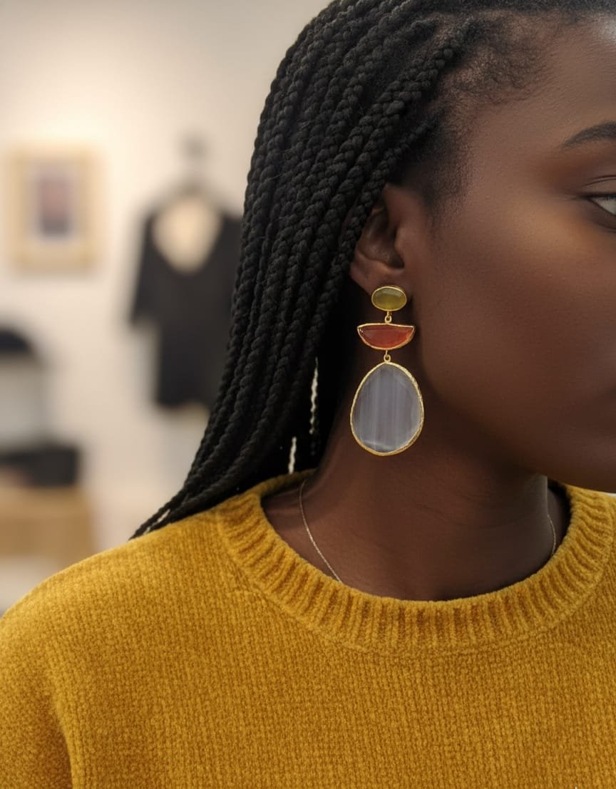 Orecchini realizzati con occhio di gatto :giallo arancio e neutro, circondato da ottone
lunghezza 7cm
peso 13.8gr Spedizione Gratuita Orecchini realizzati con occhio di gatto :giallo arancio e neutro, circondato da ottone
lunghezza 7cm
peso 13.8gr Spedizione Gratuita