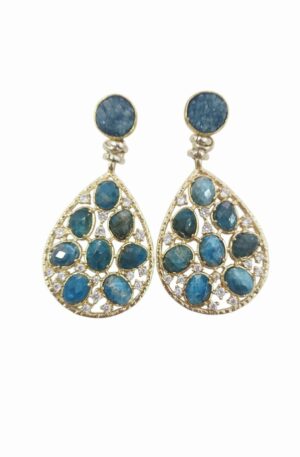 Orecchini  realizzati connpietre in apatite e zirconi su base in ottone. Perno druzy con ago e farfalla 
lunghezza 5.5cm
peso 11.2gr Spedizione Gratuita