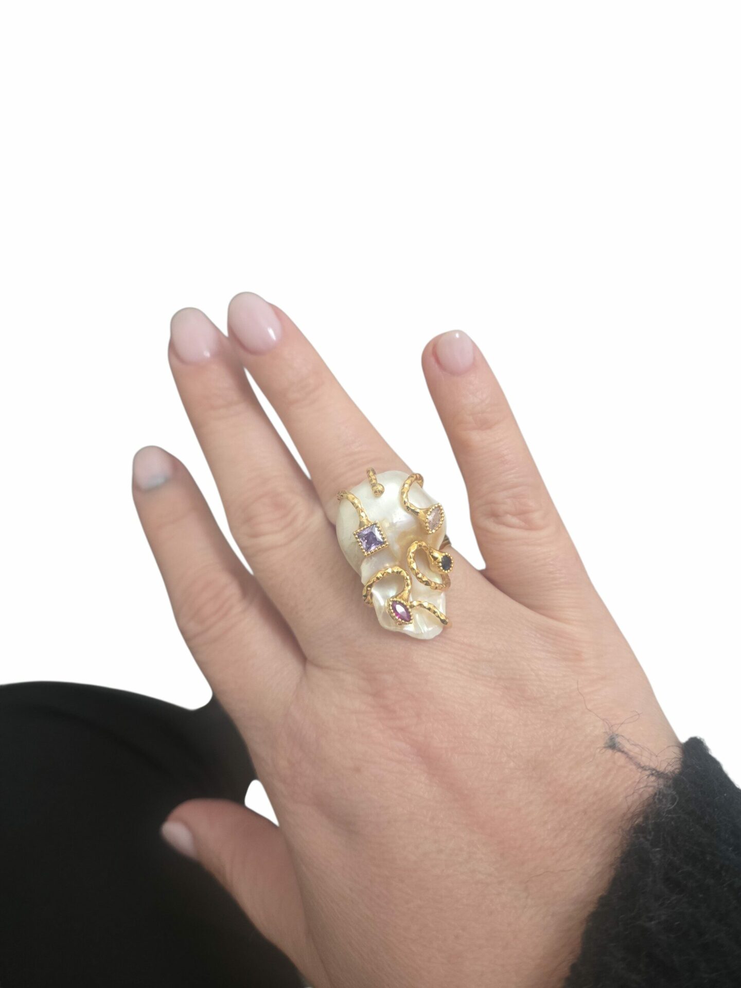 Anello reagolabole realizzato su base in ottone connperla scaramazza e quarzi multicolore Spedizione Gratuita