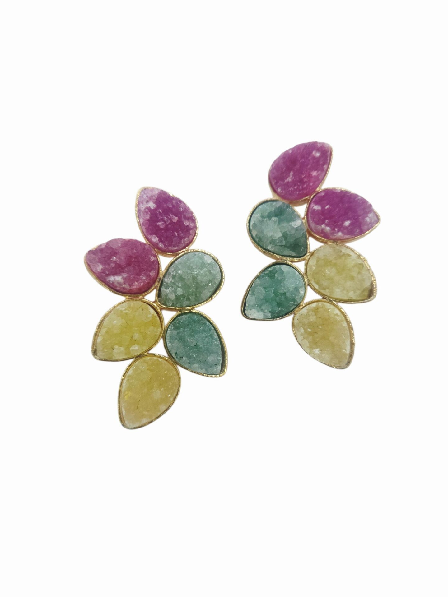 Orecchini realizzati con druzy su base in ottone
lunghezza 4.5cm
peso 19.1gr Spedizione Gratuita Orecchini realizzati con druzy su base in ottone
lunghezza 4.5cm
peso 19.1gr Spedizione Gratuita