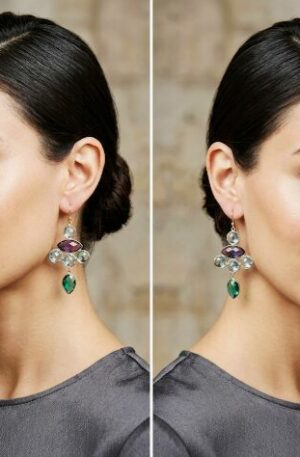 Orecchini  realizzati con quarzi circondati da ottone 
lunghezza 7cm
peso 6.6gr Spedizione Gratuita